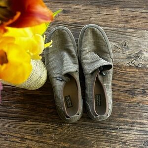 Size 10 Patagonia men’s slip ons